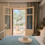 Manoir Dennise Villa *