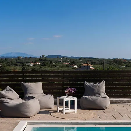 Villa Manoir Dennise Agrilia